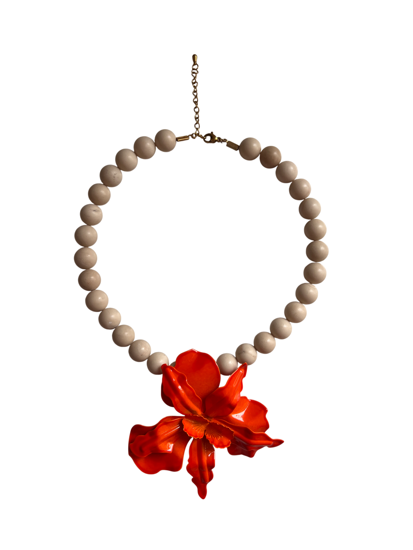 Collar Lily
